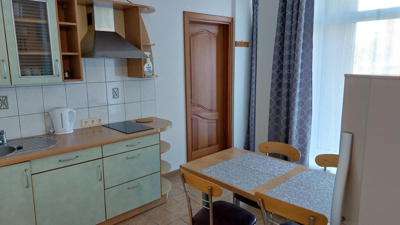 Rezos Apartments Juodkrantė Екстериор снимка
